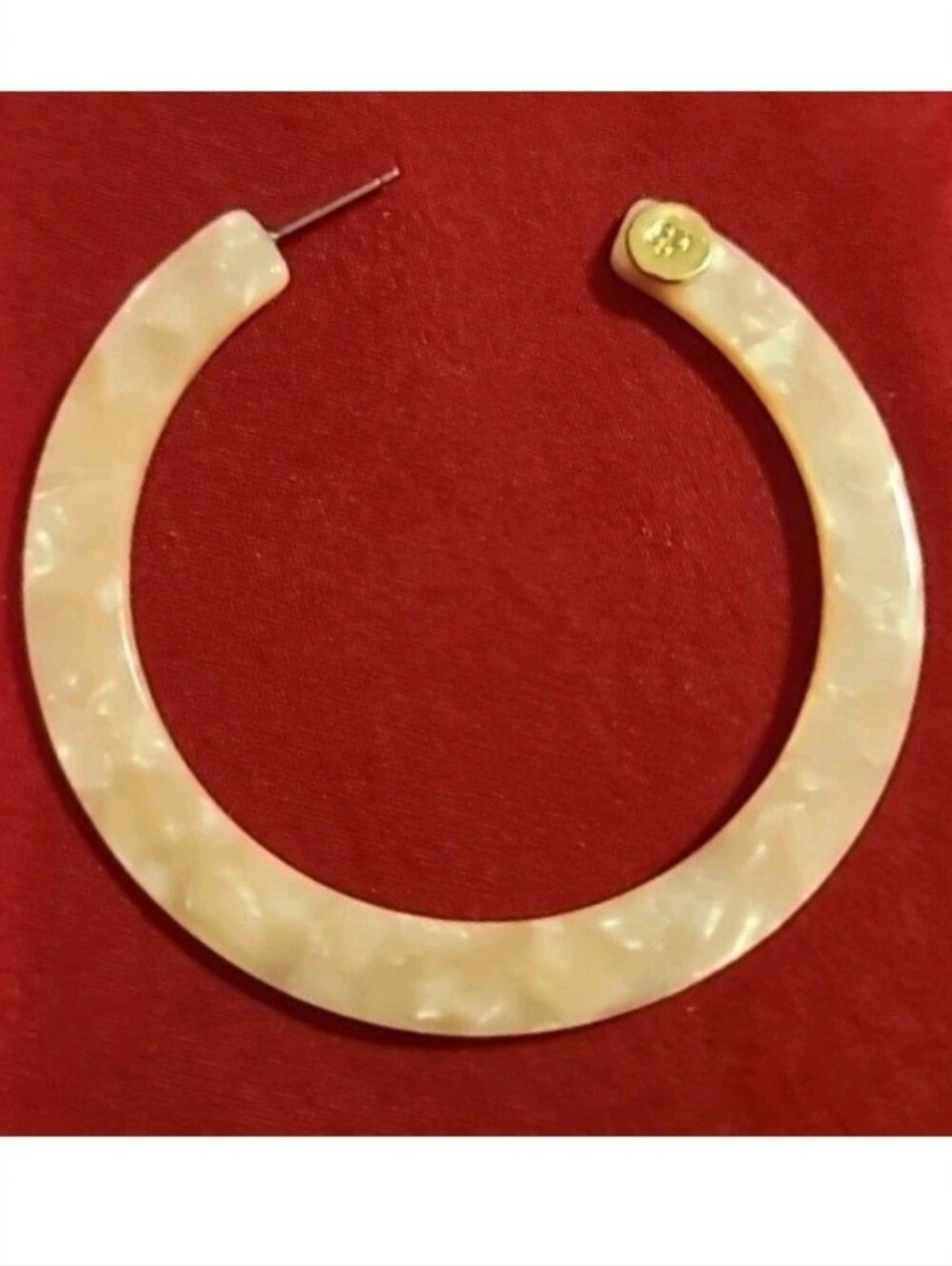 Retro Chic Vintage Peach/Cream Marbled Lucite Open Hoop Earrings